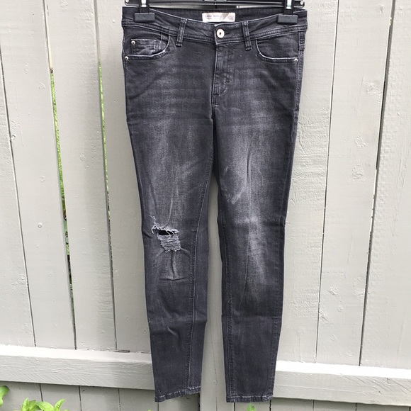 Zara Dark Gray Distressed Jeans Size 6